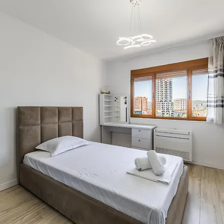 Apartment Spacious In The Heart Of